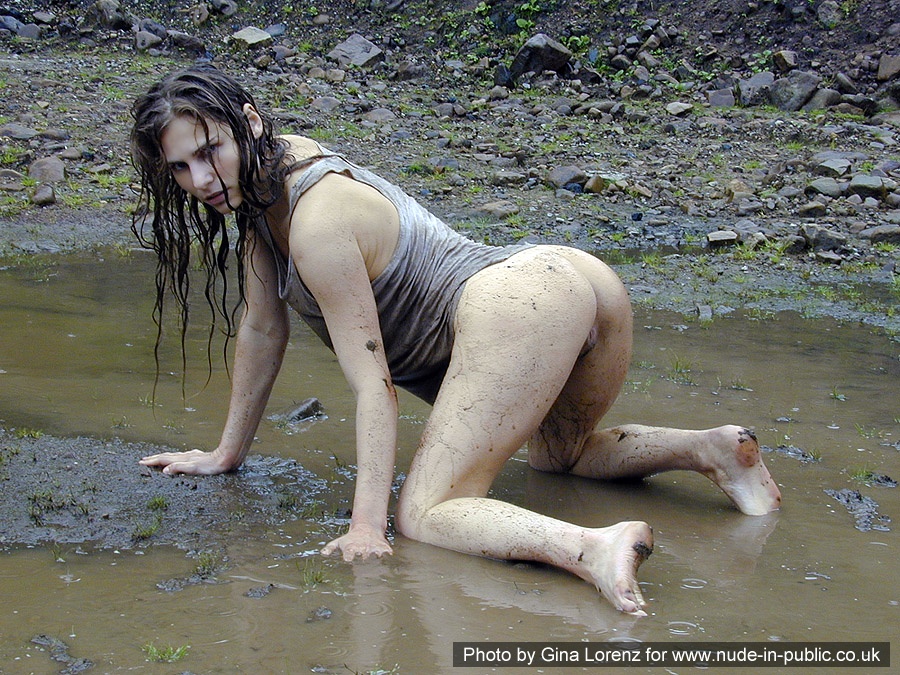 nude-in-public photo by Gina Lorenz